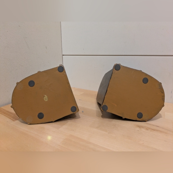 Monkey Riding Elephant Bookends - Picture 3 of 3